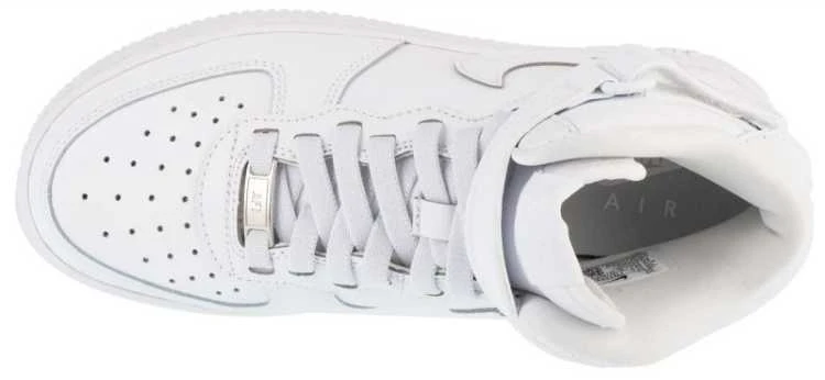 Nike bateliai