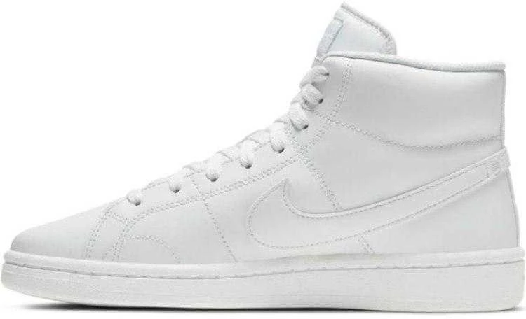 Nike bateliai
