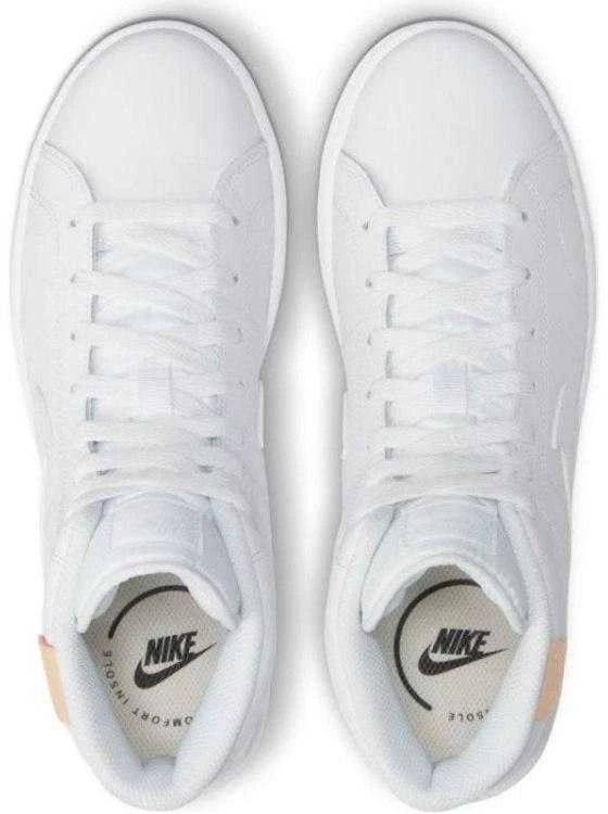 Nike bateliai