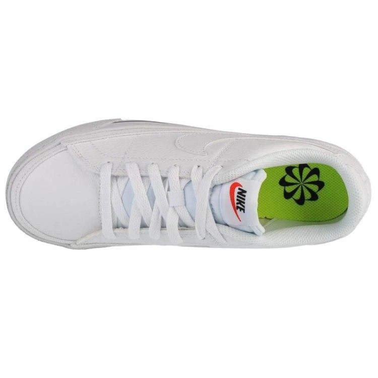 Nike bateliai