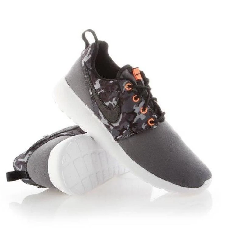 Nike bateliai
