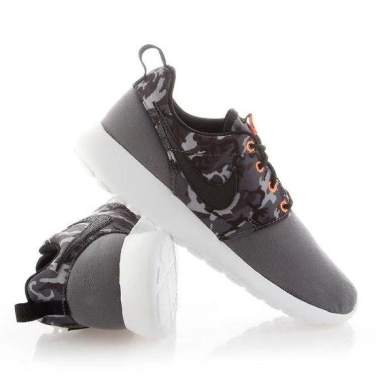 Nike bateliai