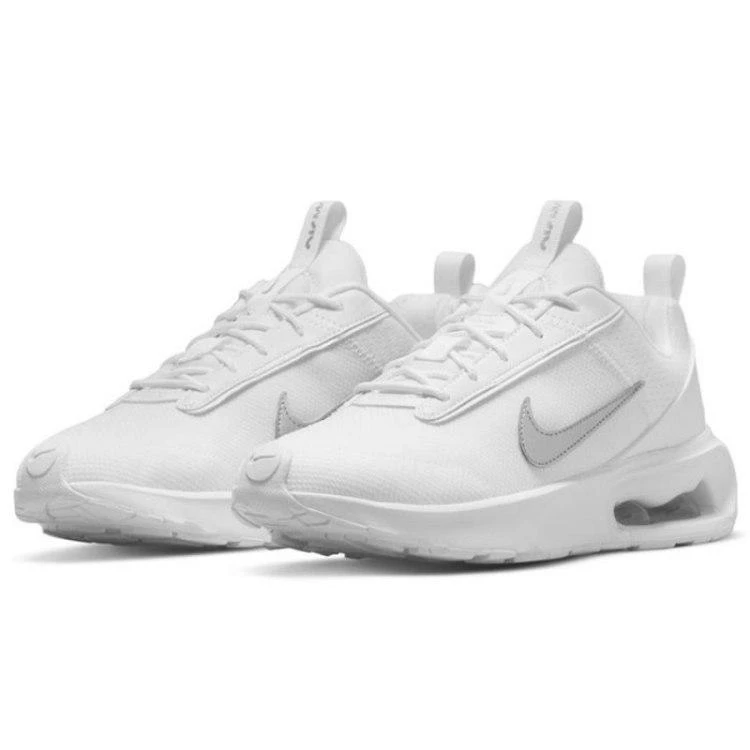 Nike bateliai