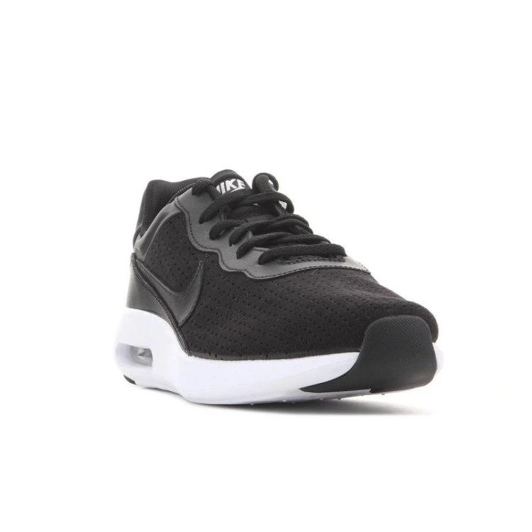 Nike bateliai