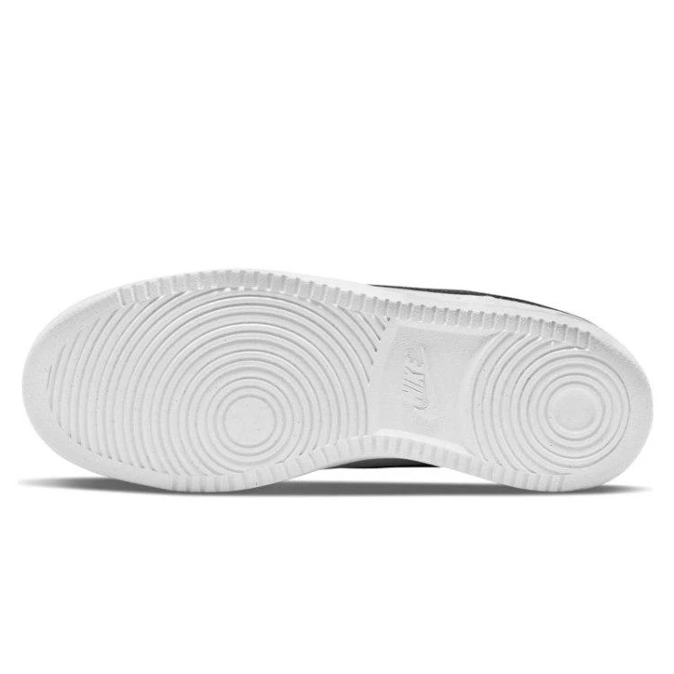 Nike bateliai