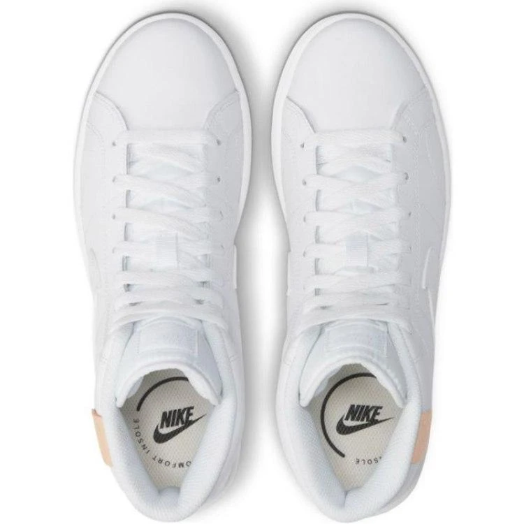 Nike bateliai