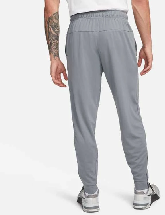Nike kelnės