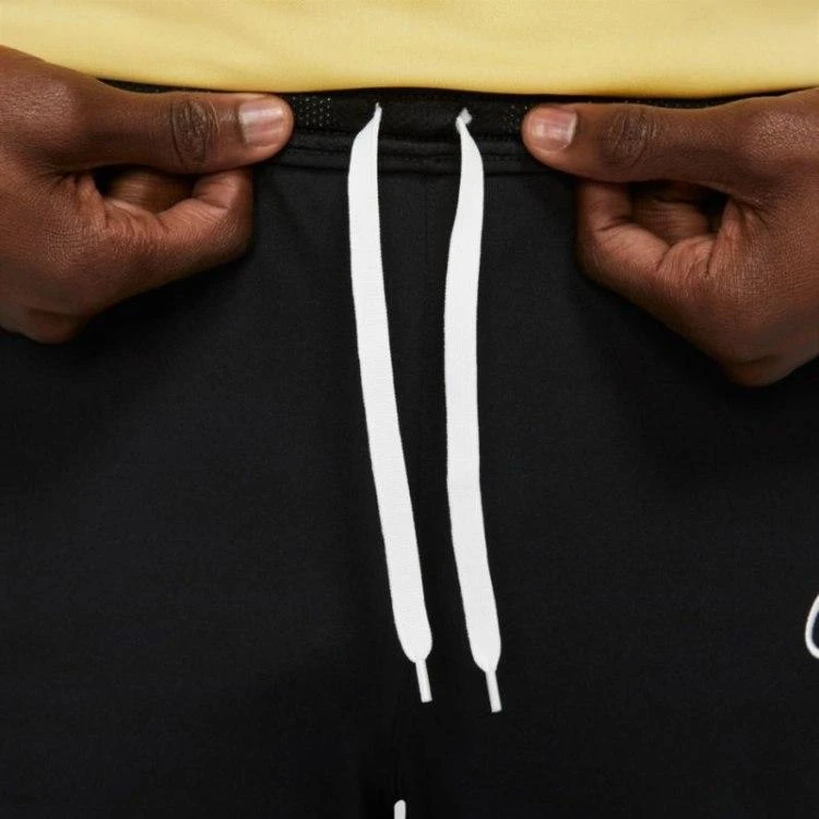 Nike kelnės