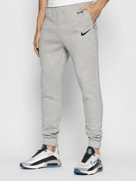 Nike kelnės