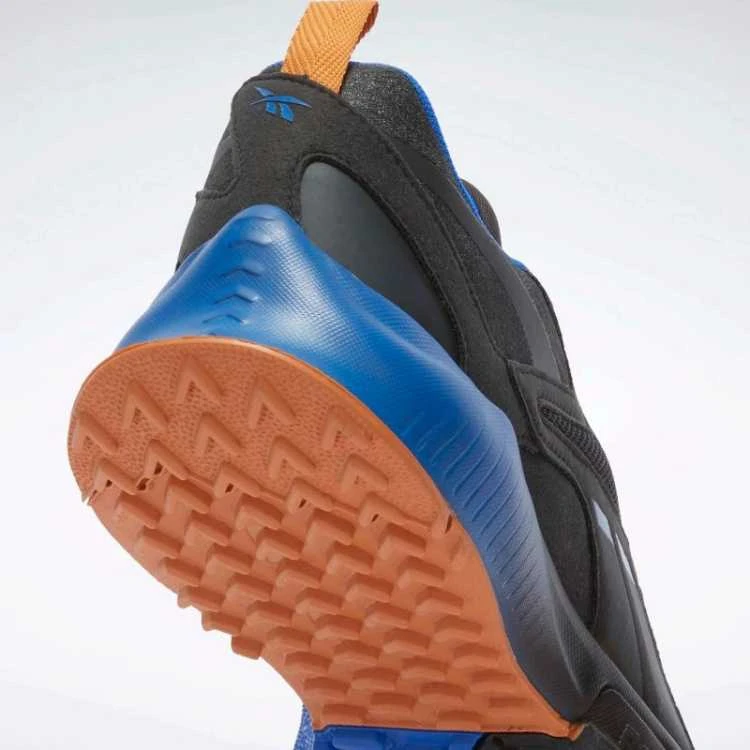 Reebok bateliai