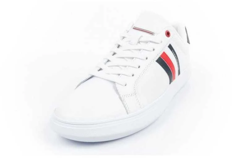 Tommy Hilfiger bateliai