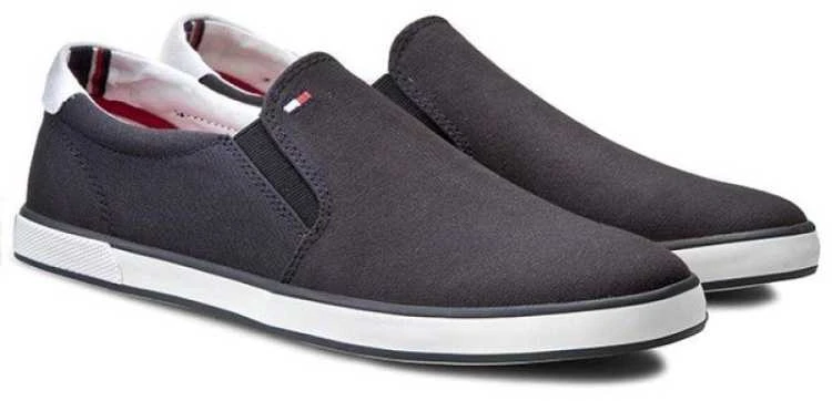Tommy Hilfiger bateliai