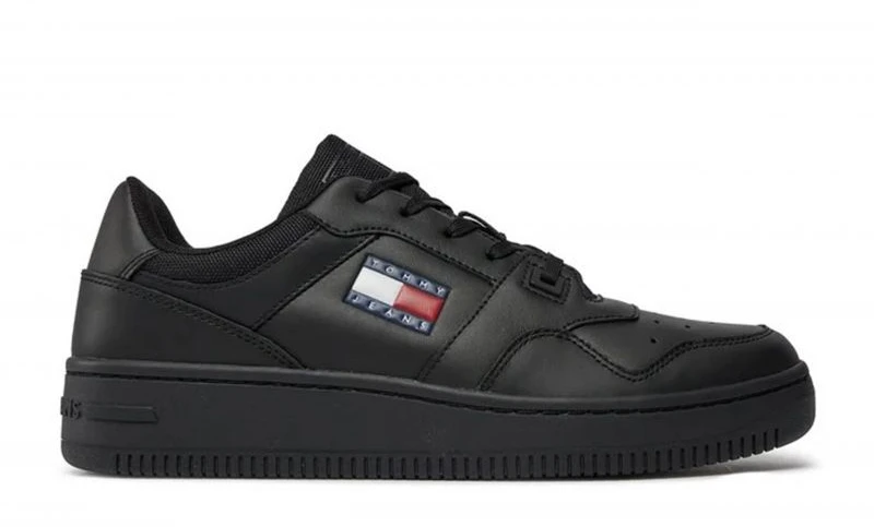 Tommy Hilfiger bateliai