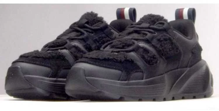 Tommy Hilfiger bateliai