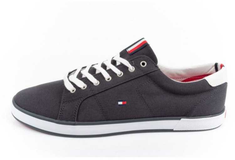 Tommy Hilfiger bateliai