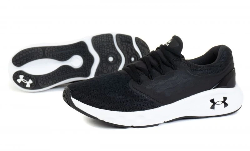 Under Armour bateliai