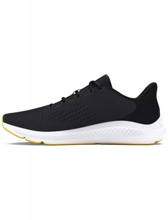 Under Armour bateliai