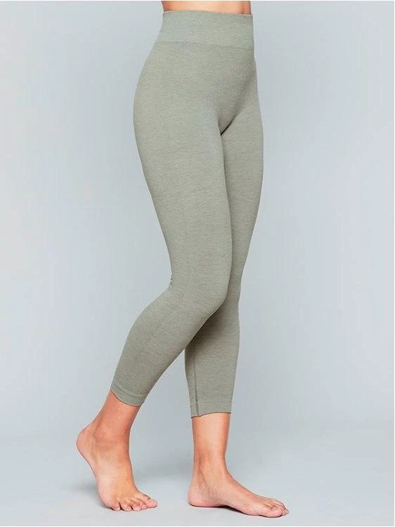 Yoga Pro tamprės
