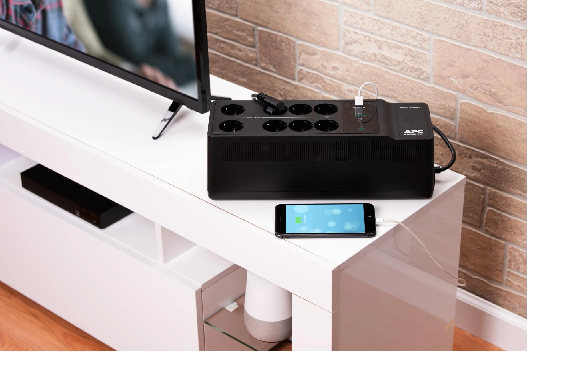 APC Back-UPS 650VA 230V 1 USB charging port - (Offline-) USV Budėjimo režimas (neprisijungus) 400 W