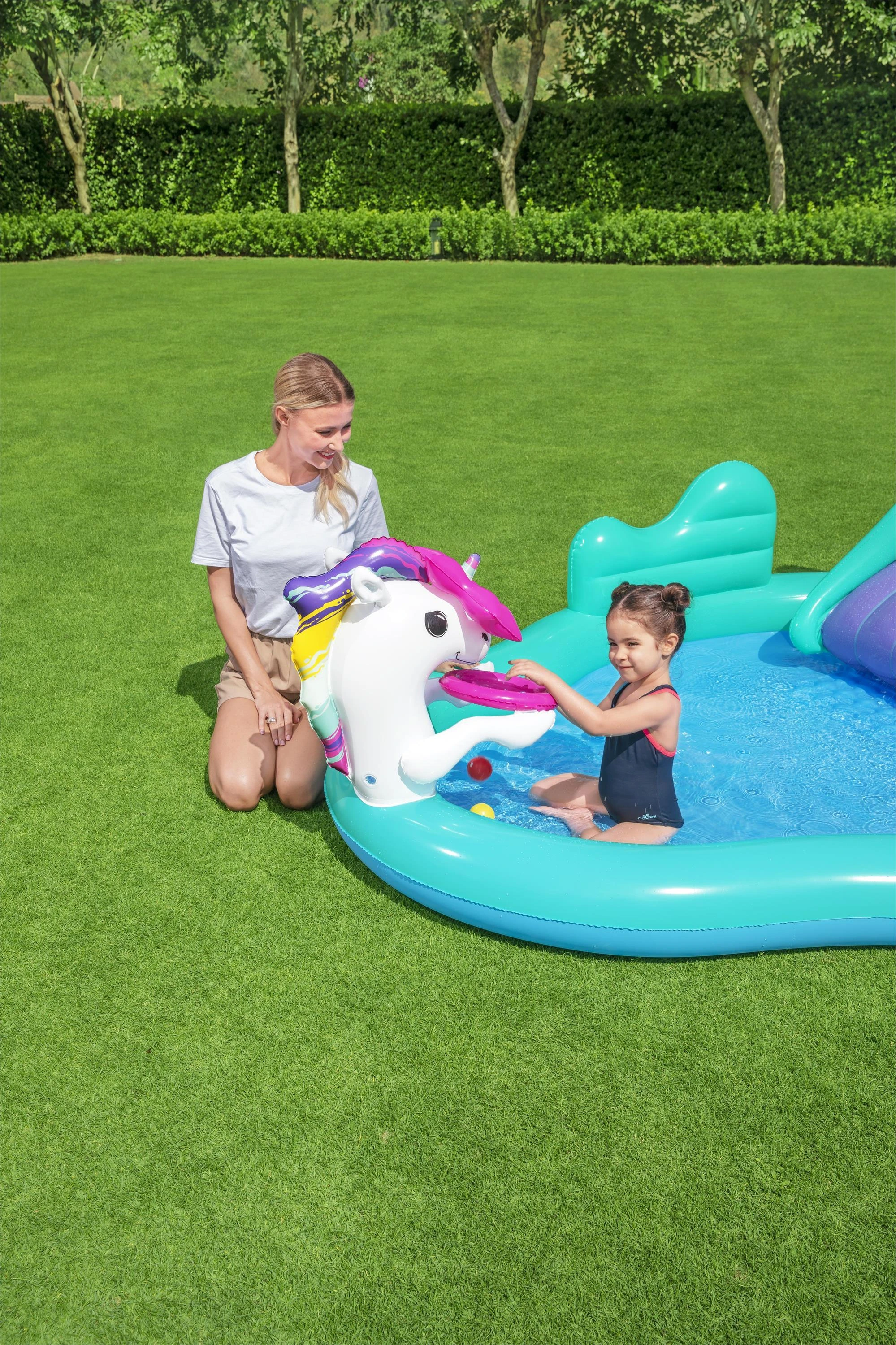 Bestway 53097 pripučiama žaidimų aikštelė - baseinas Vienaragis