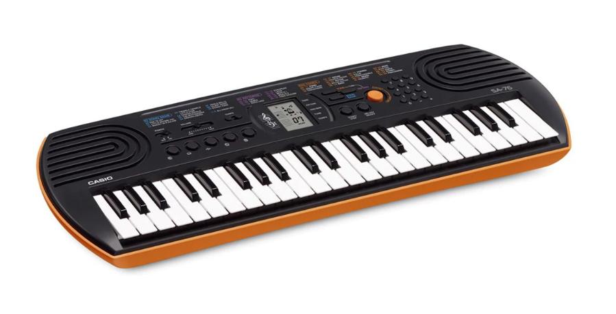 Casio SA-76 skaitmeninis pianinas Juoda, Ruda, Balta 44 raktai | Varle.lt