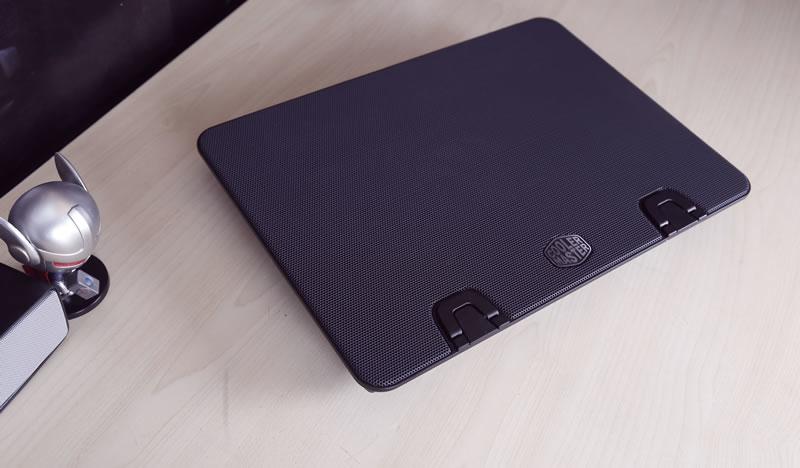 Aušinimo stovas po nešiojamuoju kompiuteriu Cooler Master Ergostand IV R9-NBS-E42K-GP (15,6 colio, 17,x colio, 1 ventiliatorius, taip)