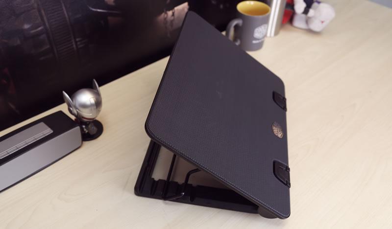 Aušinimo stovas po nešiojamuoju kompiuteriu Cooler Master Ergostand IV R9-NBS-E42K-GP (15,6 colio, 17,x colio, 1 ventiliatorius, taip)