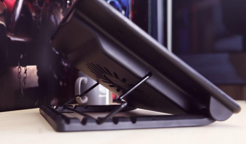 Aušinimo stovas po nešiojamuoju kompiuteriu Cooler Master Ergostand IV R9-NBS-E42K-GP (15,6 colio, 17,x colio, 1 ventiliatorius, taip)