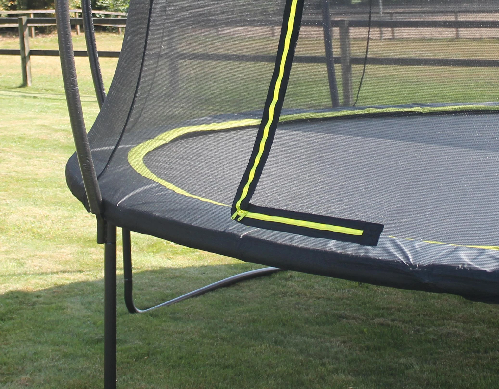 EXIT Silhouette trampoline ø366cm - juodas Lauke Turas Spyruoklė Ant žemės pastatomas batutas