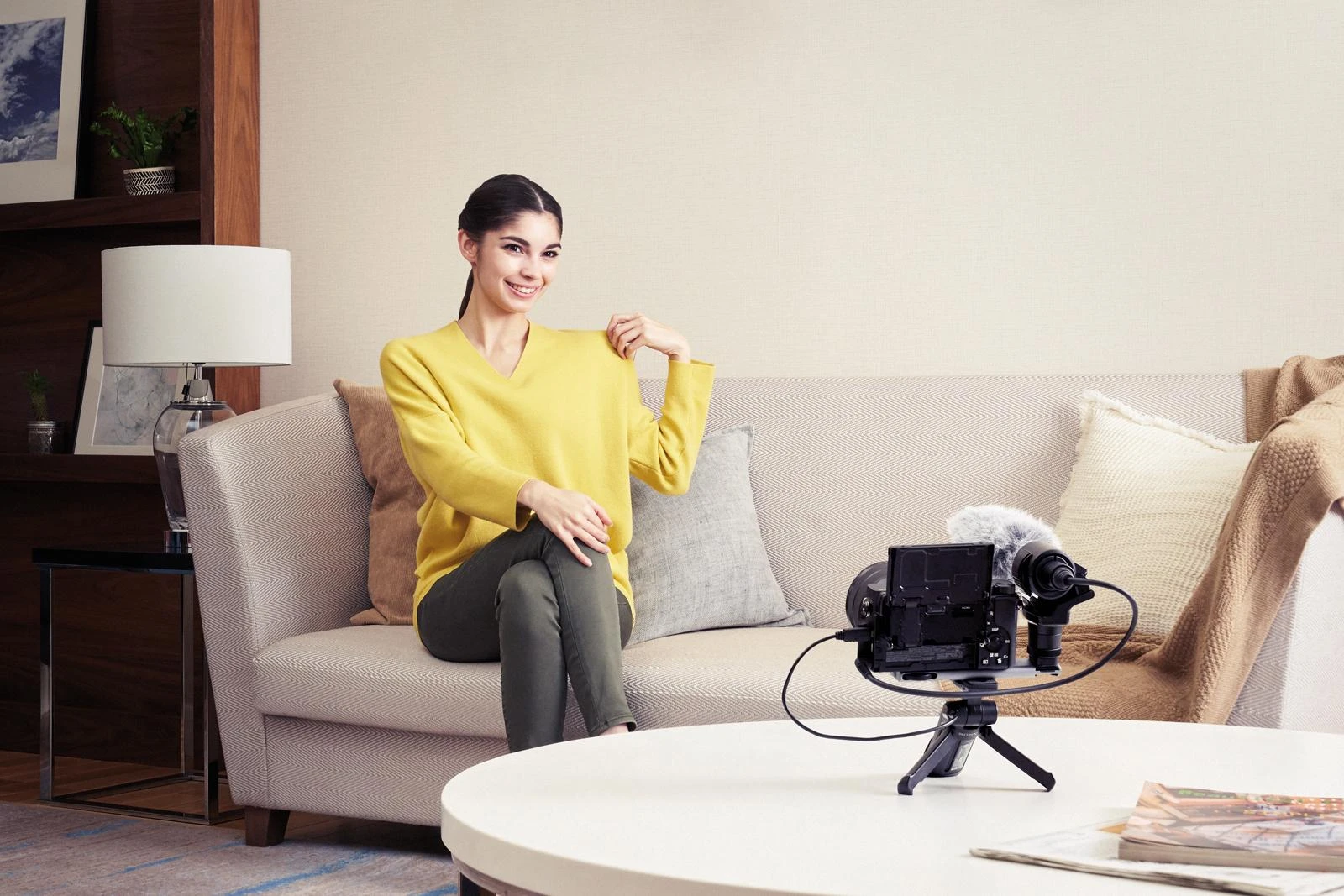 Sony α 6400 + SELP1650 MILC 24,2 MP CMOS 6000 x 4000 pikseliai Juoda