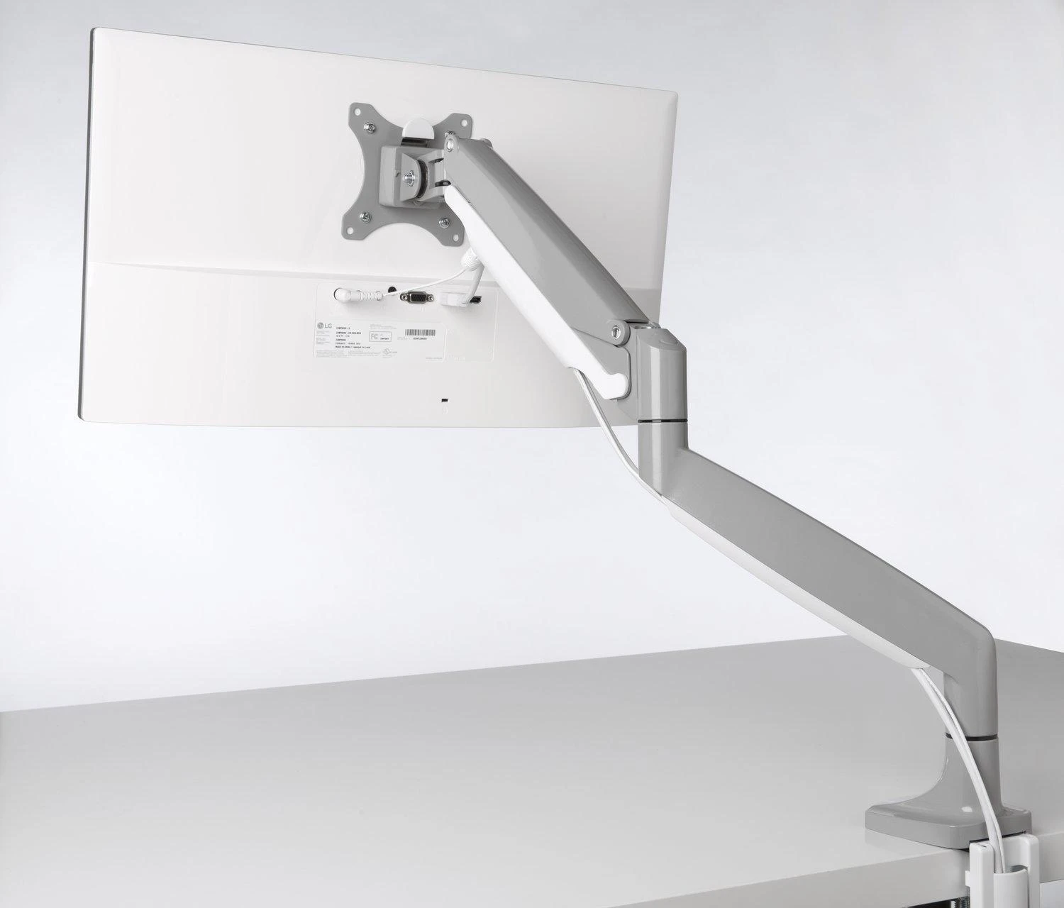 Leitz Kensington K55470EU stalinis plokščiųjų ekranų laikiklis 81,3 cm (32") Gnybtas / varžtai Pilka, Sidabras
