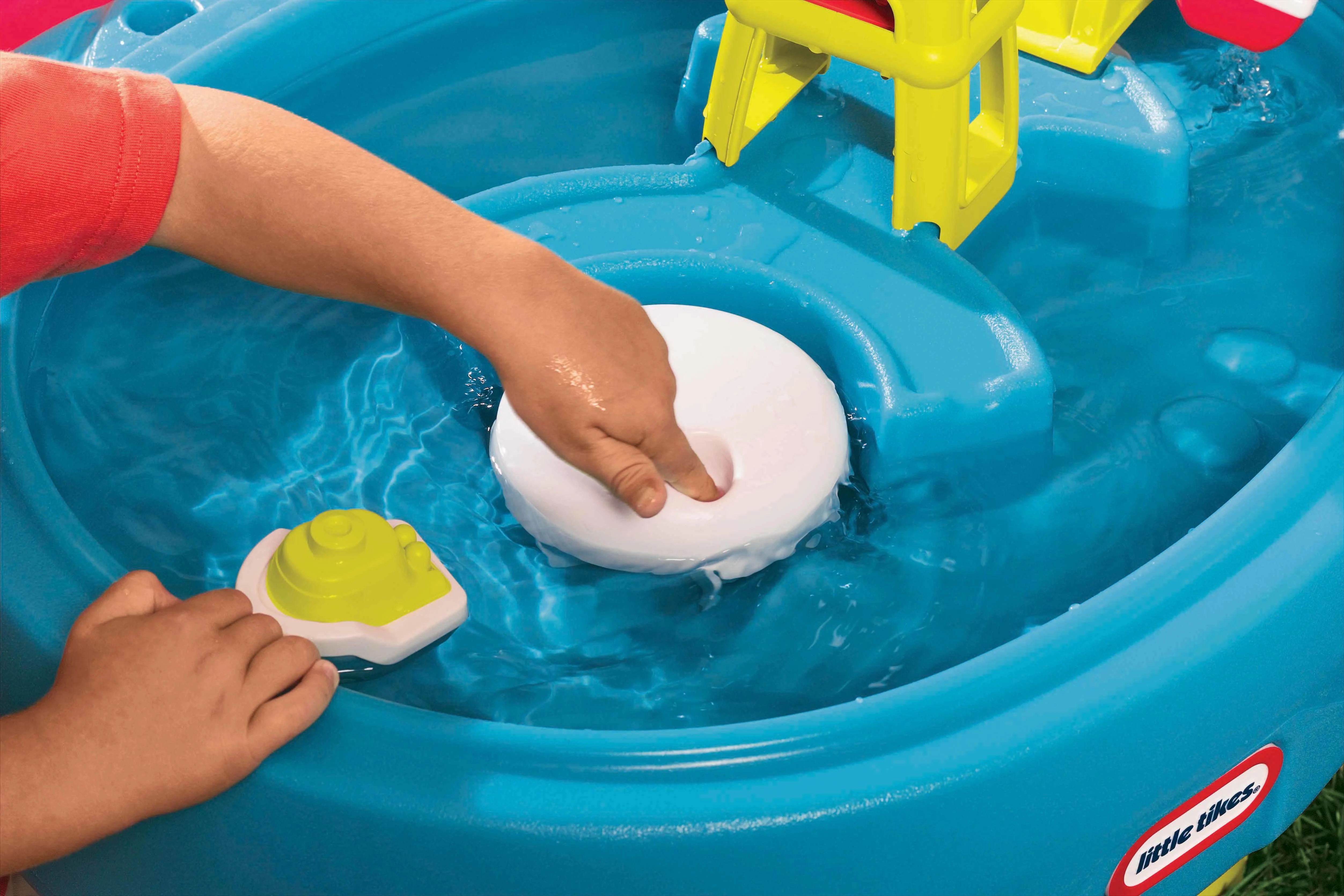 Little Tikes smėlio ir vandens stalas su skėčiu