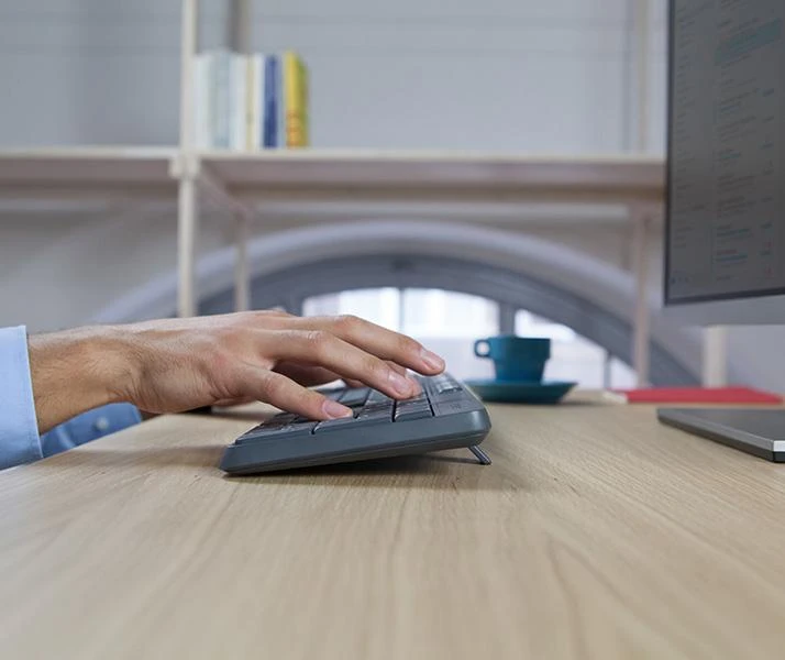 Belaidis klaviatūros ir pelės rinkinys Logitech MK235, US išdėstymas