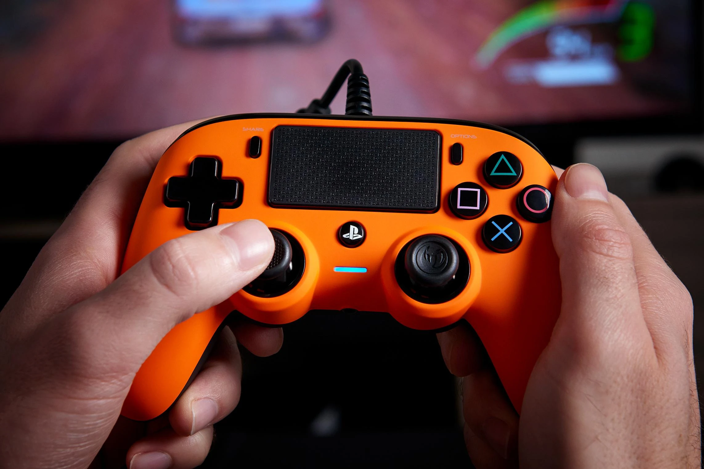 NACON PS4OFCPADORANGE žaidimų valdiklis Žaidimų pultelis PlayStation 4 Analoginis / skaitmeninis Oranžinė