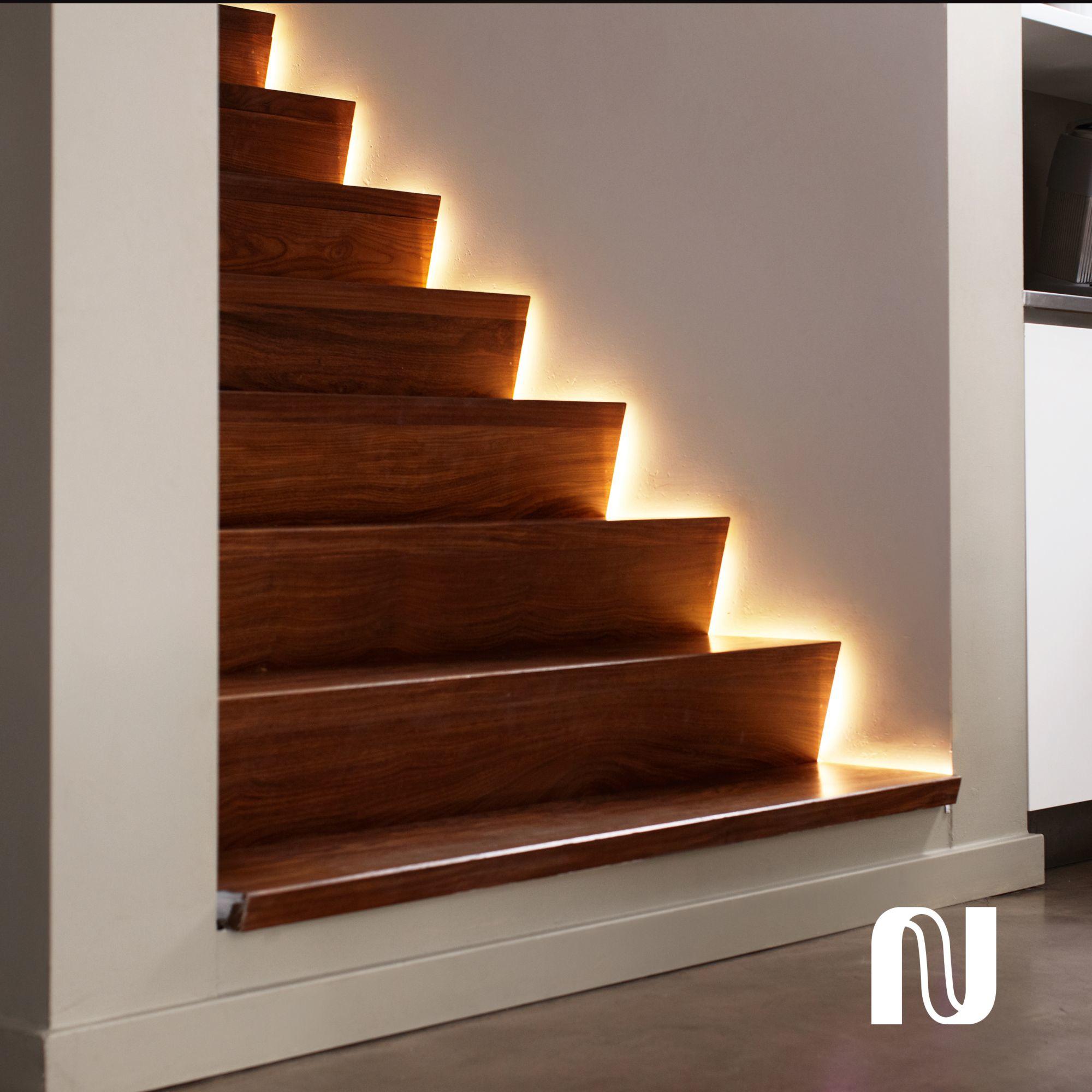Philips Hue Lightstrip Plus LED juosta, baltos spalvos, 2 m, skirta naudoti vidaus patalpose