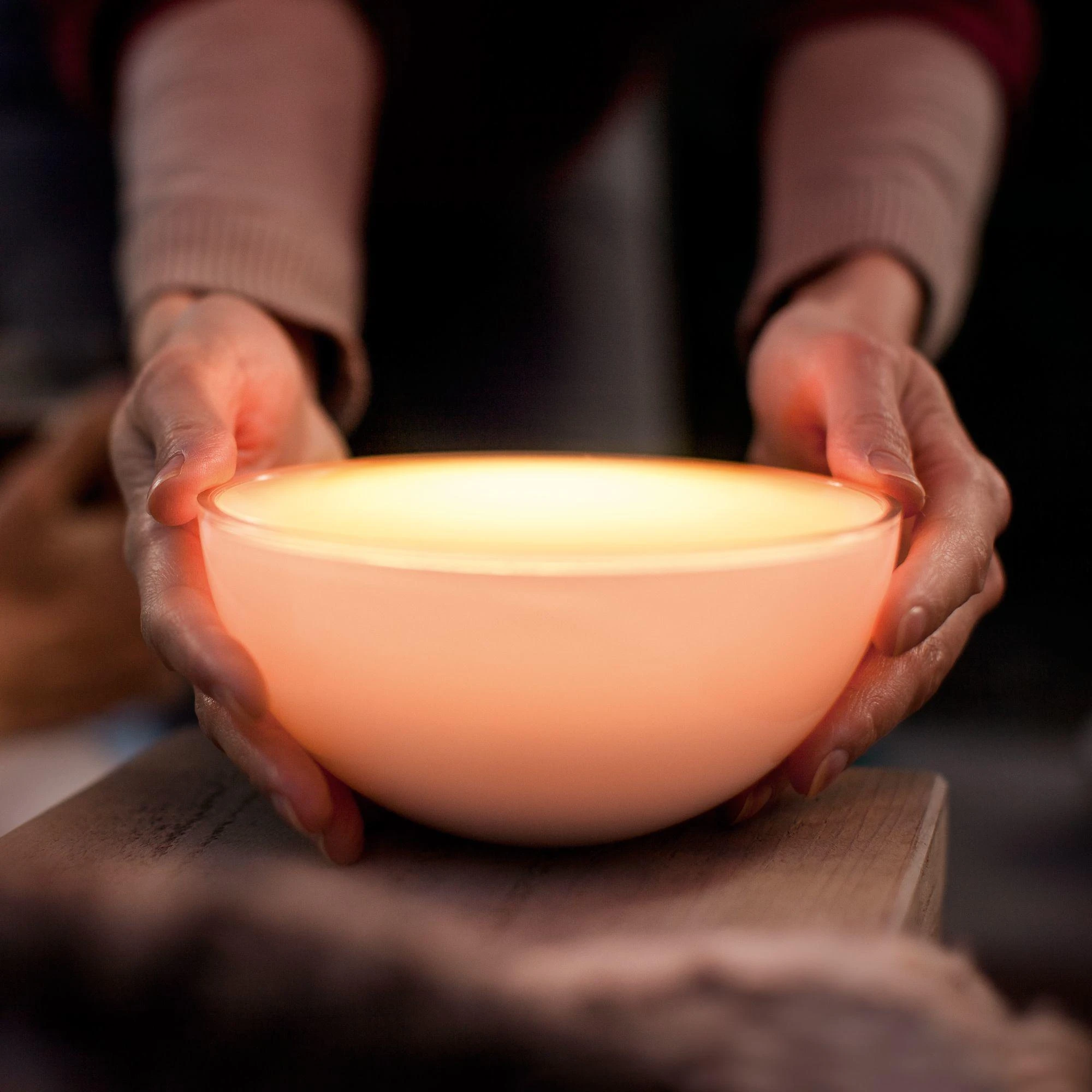 Nešiojamasis šviestuvas Philips Hue Go (Balta/spalvota)