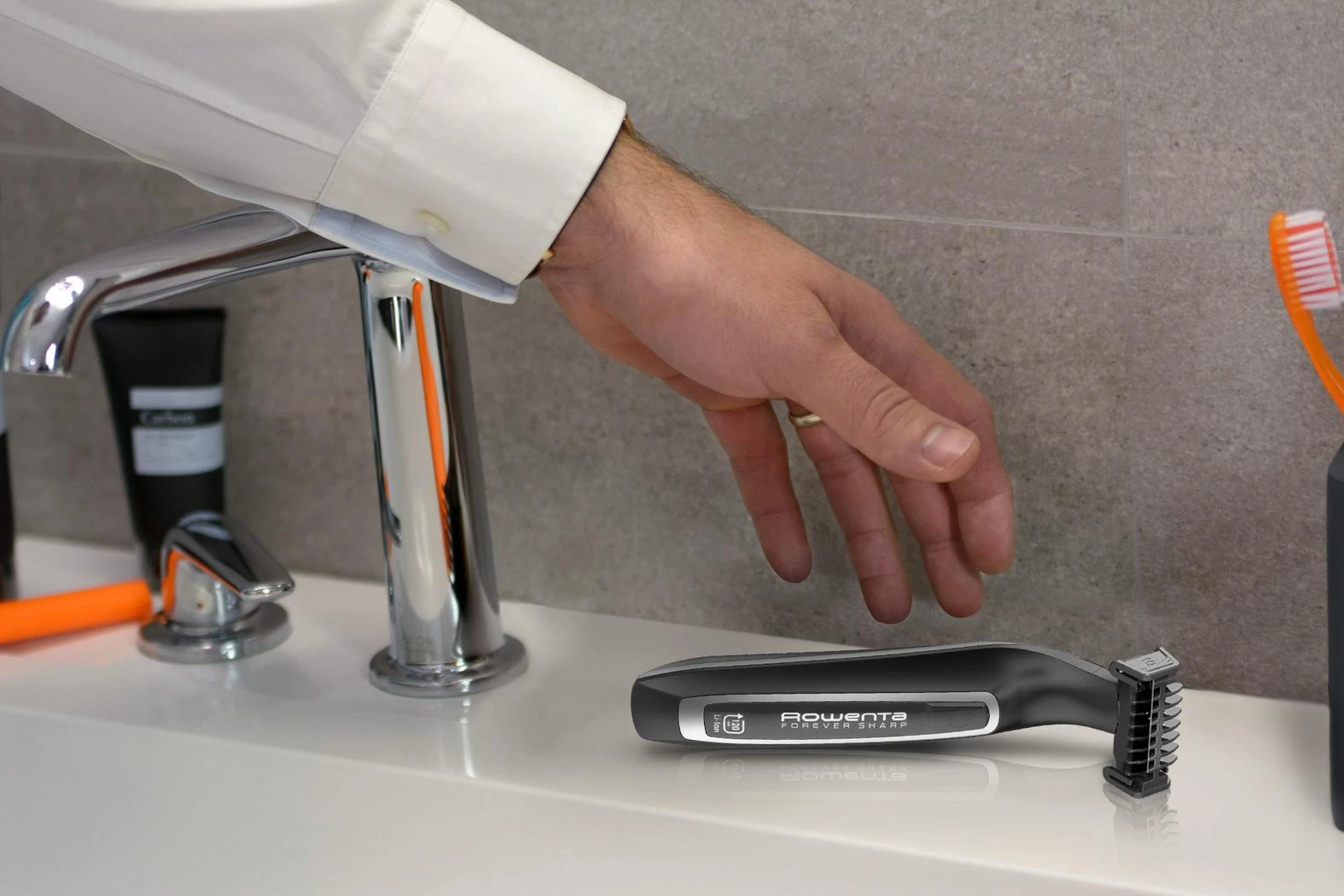 Rowenta Forever Sharp TN6000 barzdos kirpimo mašinėlė „Wet & Dry“ Juoda, Sidabras