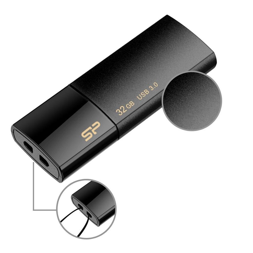 SILIKONIO MAITINIMO KOMPIUTERIS & COMMUNICAT SILICONPOW SP032GBUF3B05V1K Silicon Power atmintis USB Blaze B05 32GB USB 3.0 Juodas