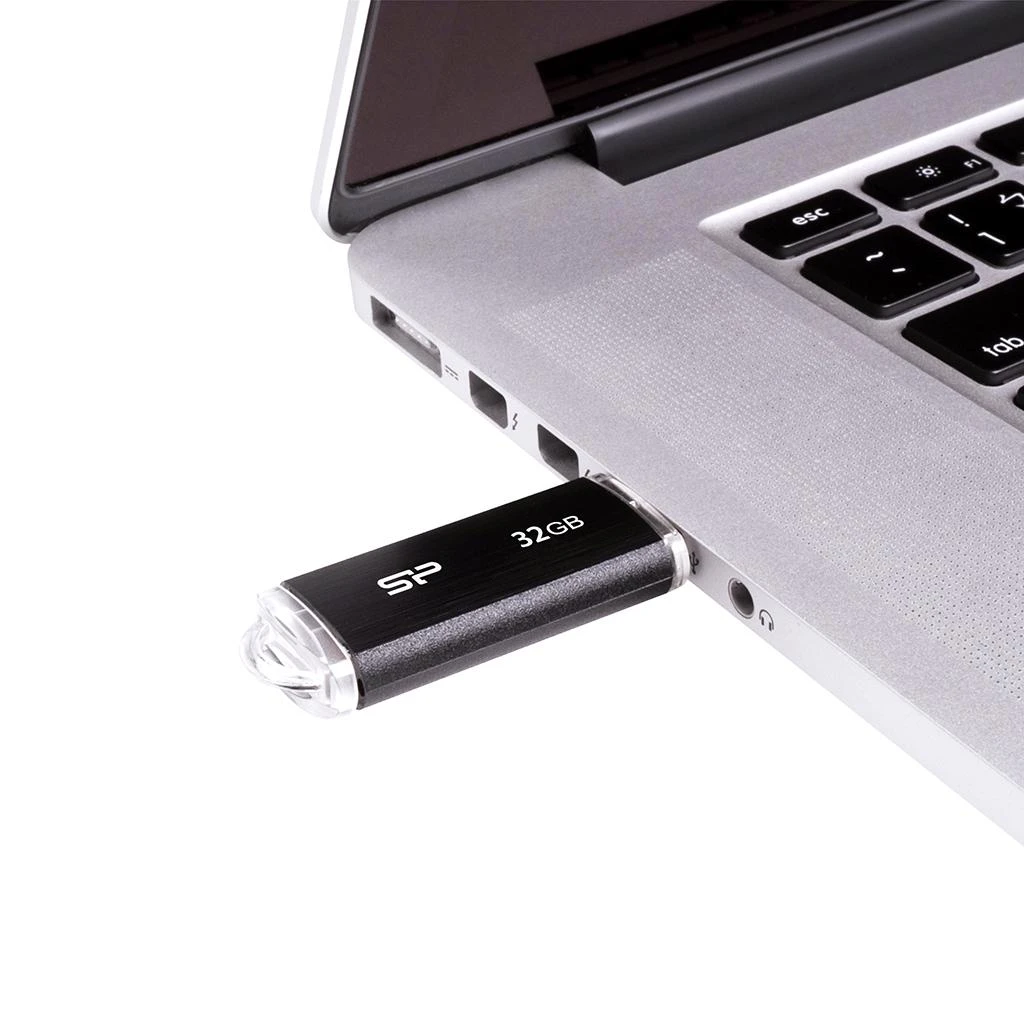 Silicon Power | Ultima U02 | 32 GB | USB Type-A | Juodas