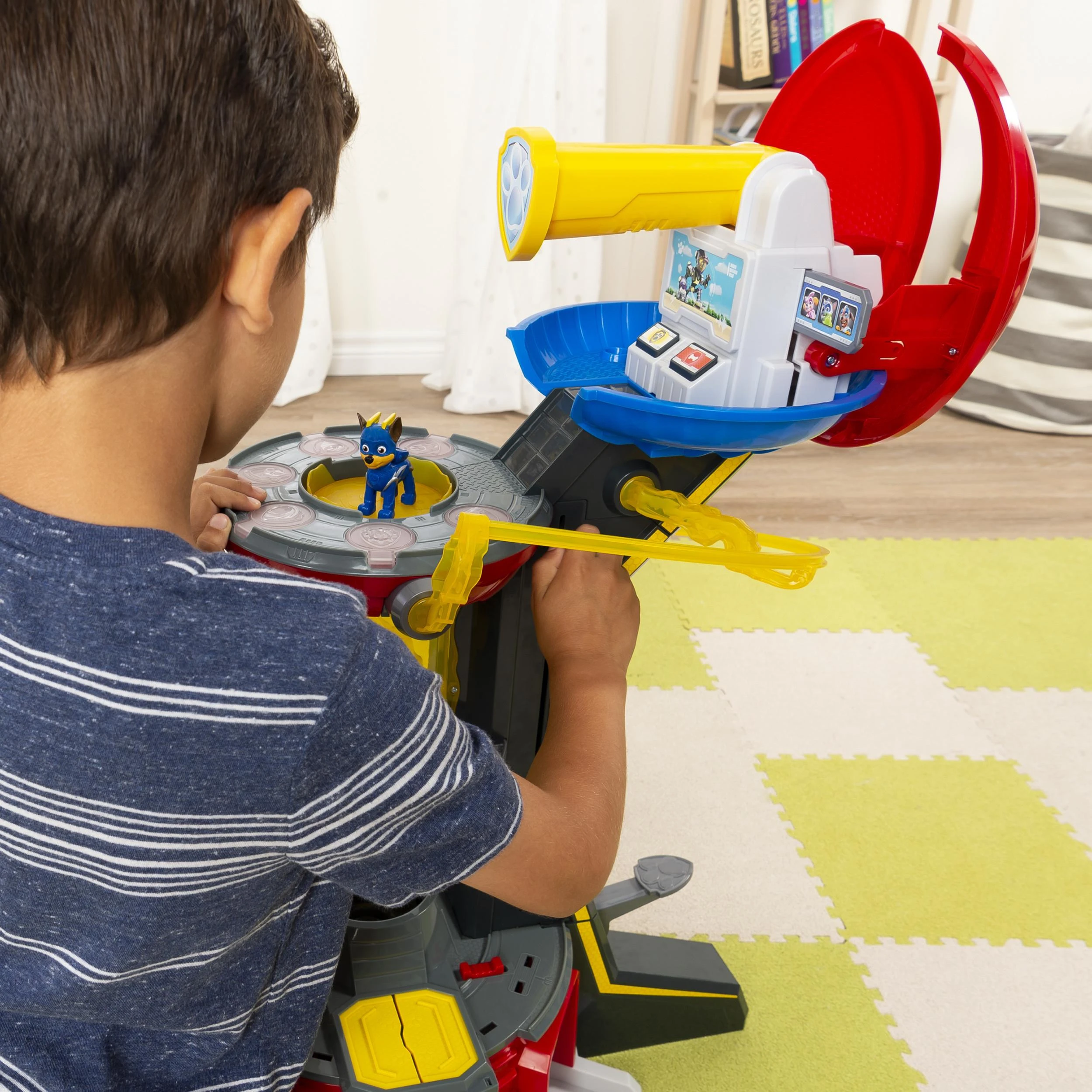 Šunyčių patrulių apžvalgos bokštas Spin Master PAW PATROL + transporto priemonė su Čeiso figūrėle