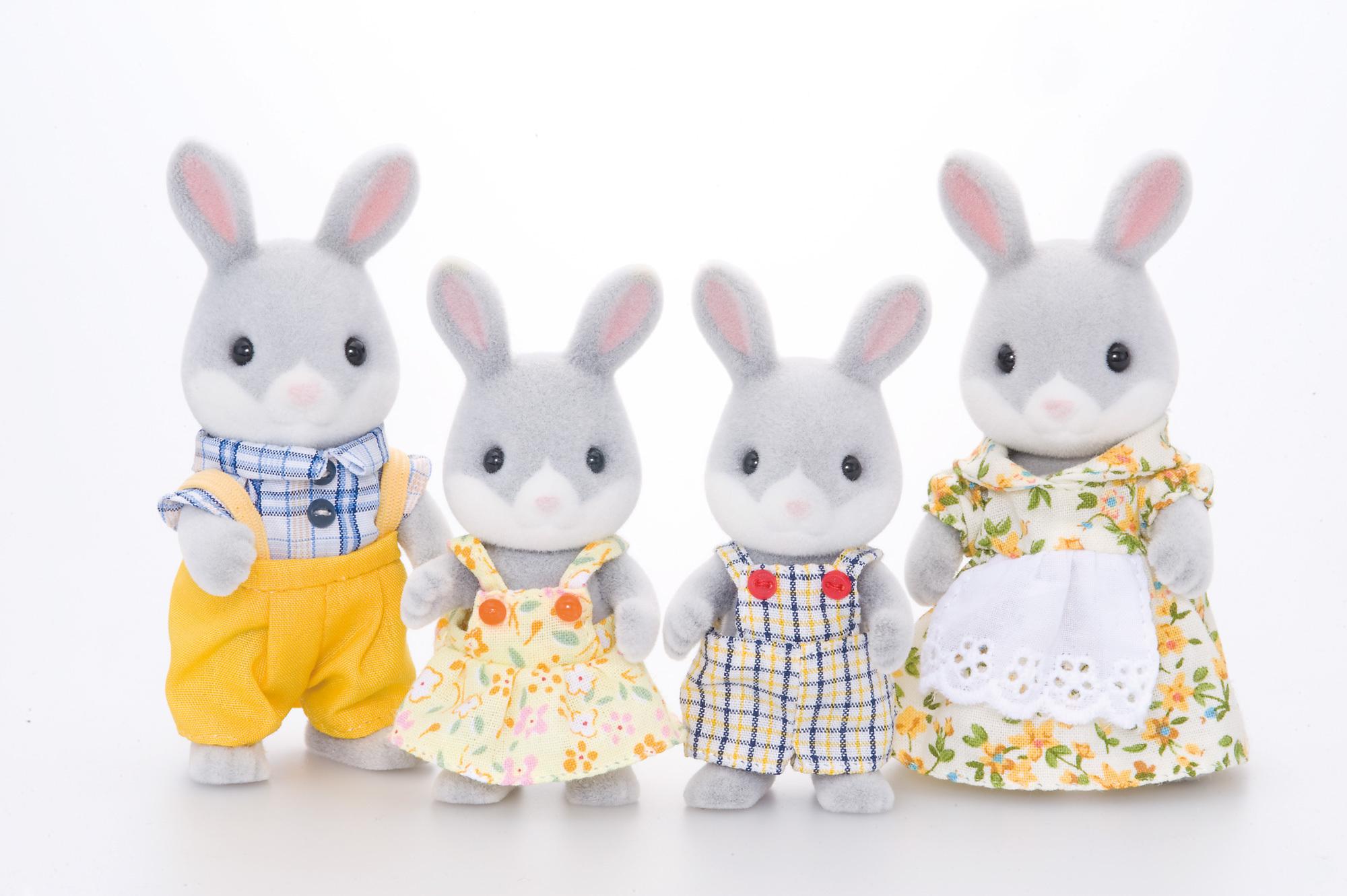 SYLVANIAN FAMILIES Šilkinių triušiukų šeimynėlė