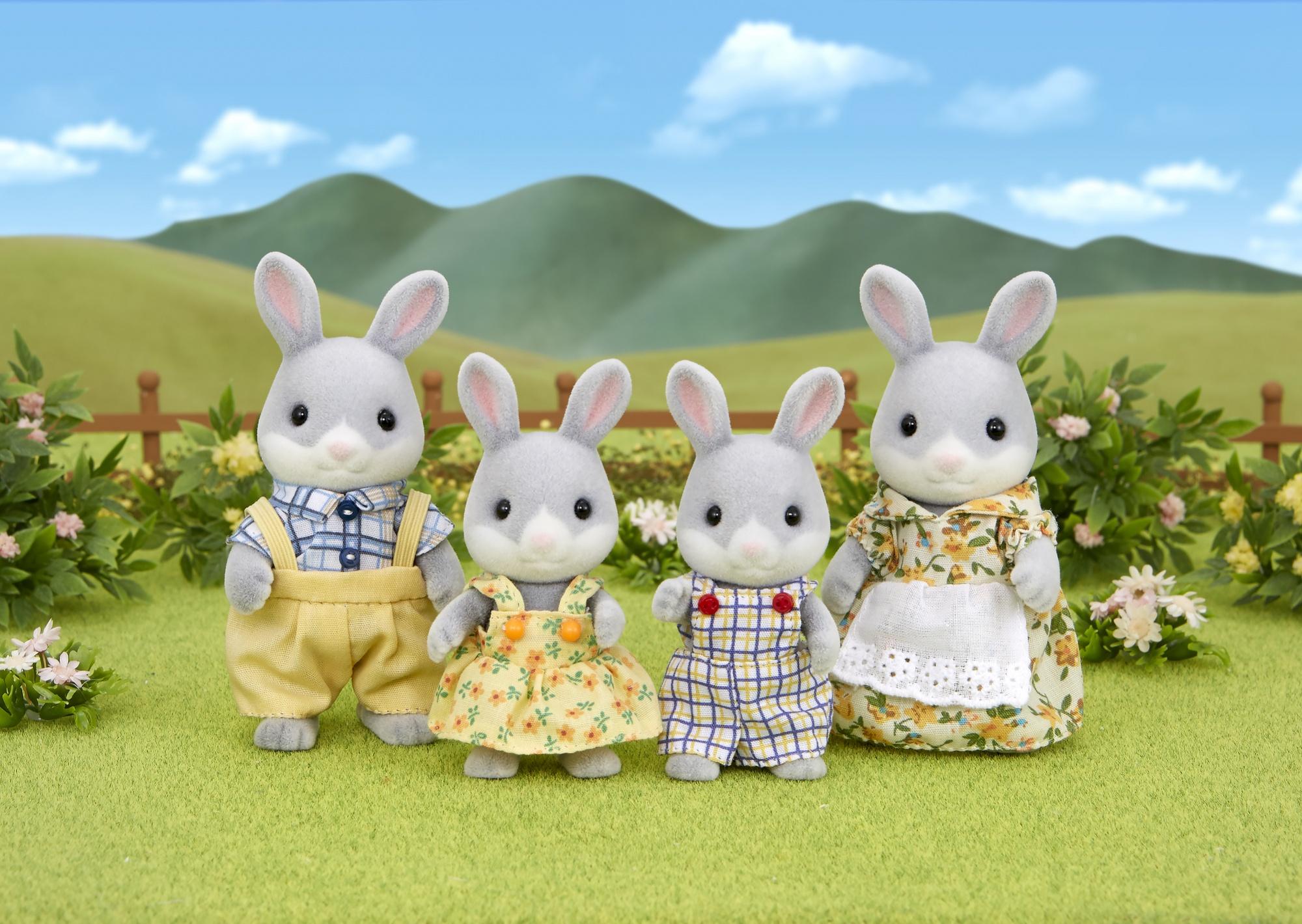 SYLVANIAN FAMILIES Šilkinių triušiukų šeimynėlė