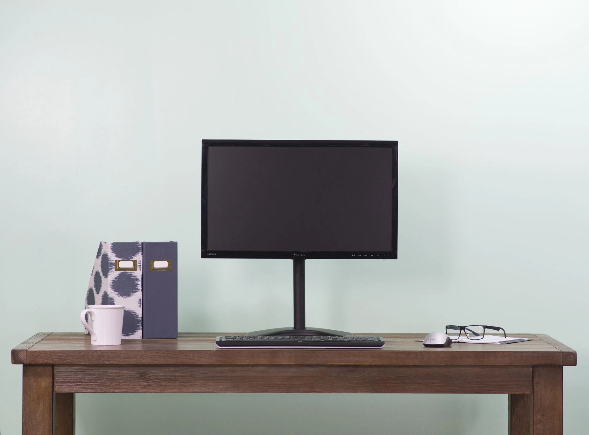Laikiklis TECHLY 027538 Techly Laisvai pastatomas stalinis televizorius LED/LCD monitoriaus rankena 13-27 10kg VESA reguliuojama