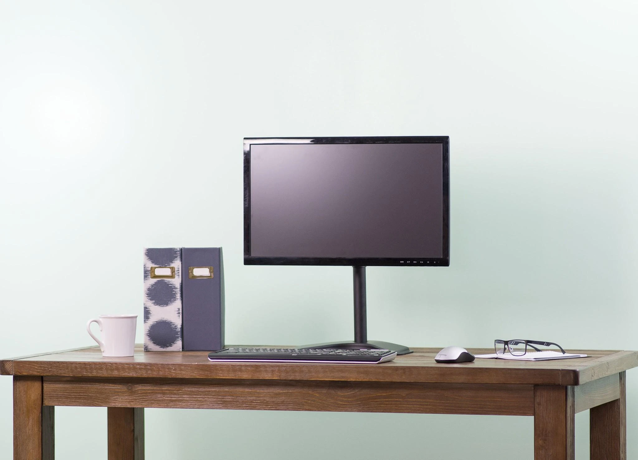 Laikiklis TECHLY 027538 Techly Laisvai pastatomas stalinis televizorius LED/LCD monitoriaus rankena 13-27 10kg VESA reguliuojama