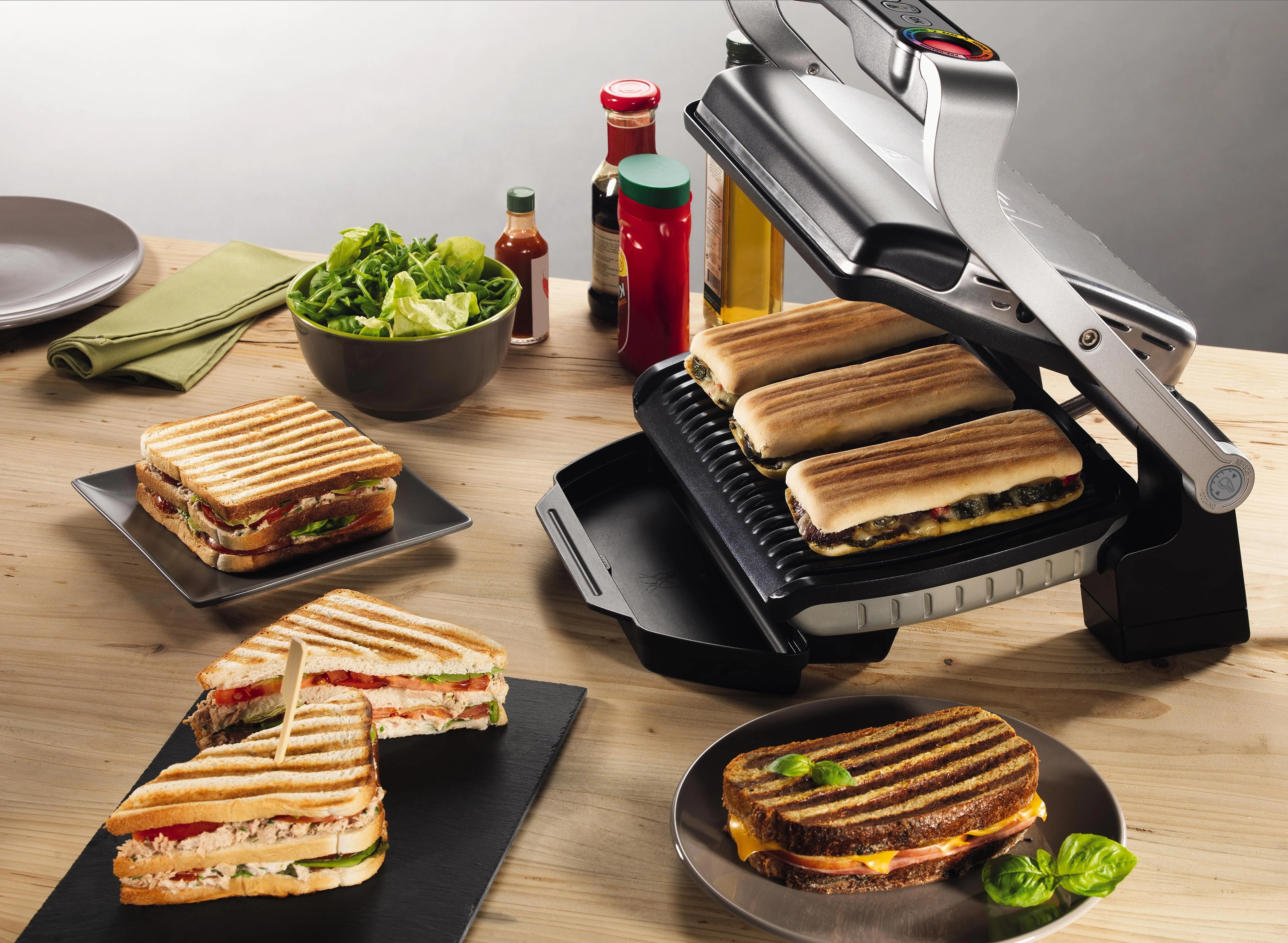 TEFAL elektrinis grilis GC712D34 Sidabrinis / Juodas