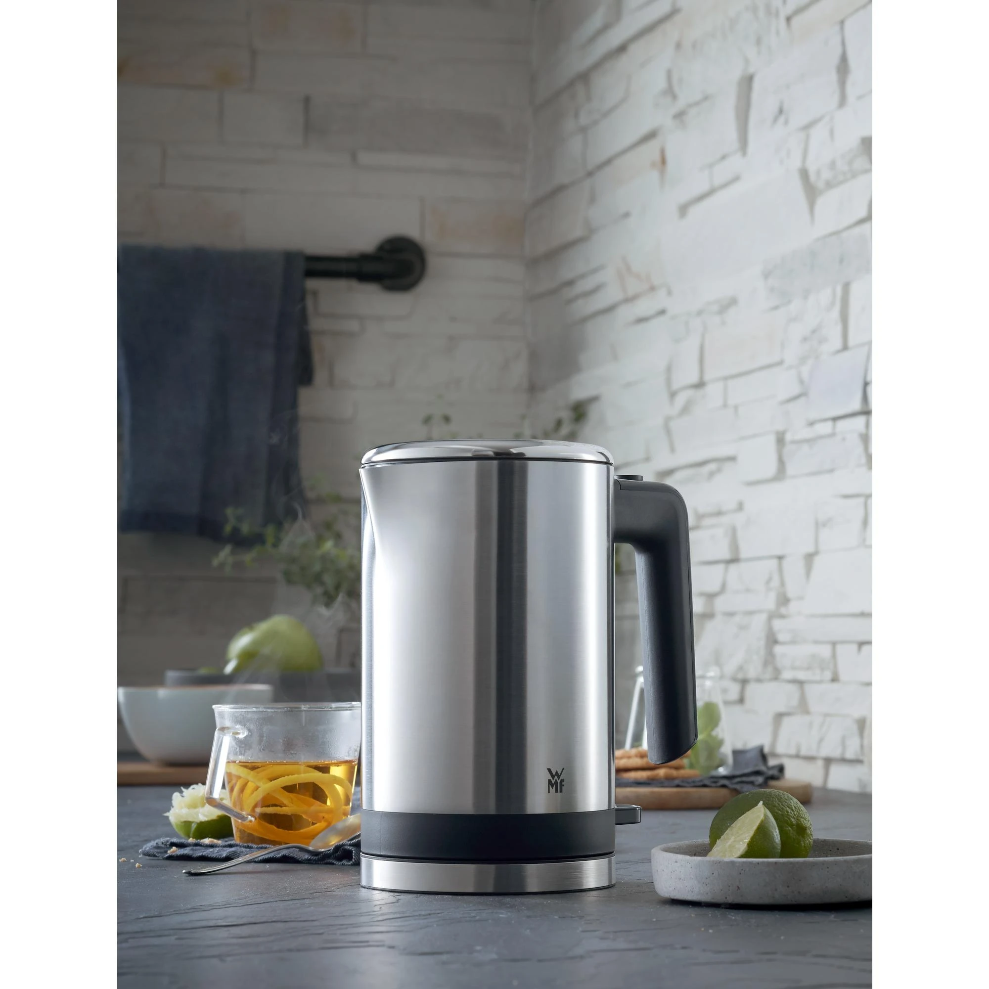 WMF Virdulys KitchenMinis Standard, Nerūdijantis plienas, Nerūdijantis plienas, 1800 W, 360° rotational base, 0.8 L