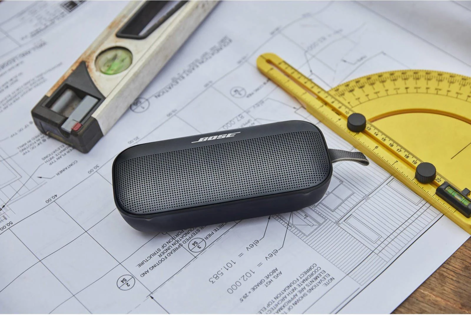 Nešiojama kolonėlė Bose SoundLink Flex Bluetooth®, Juoda