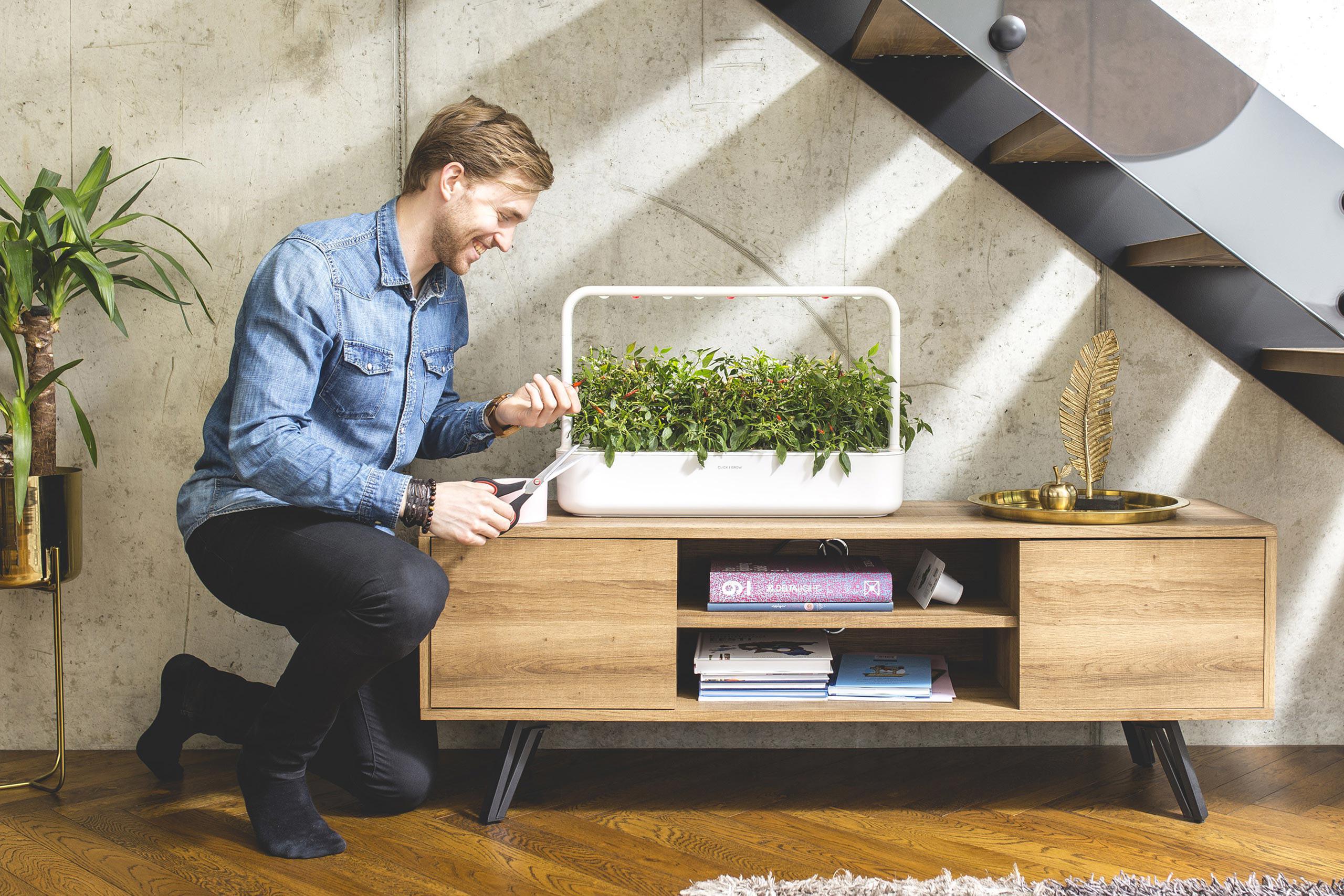 Išmanus namų sodas Click & Grow Smart Garden 9 Pro, baltas