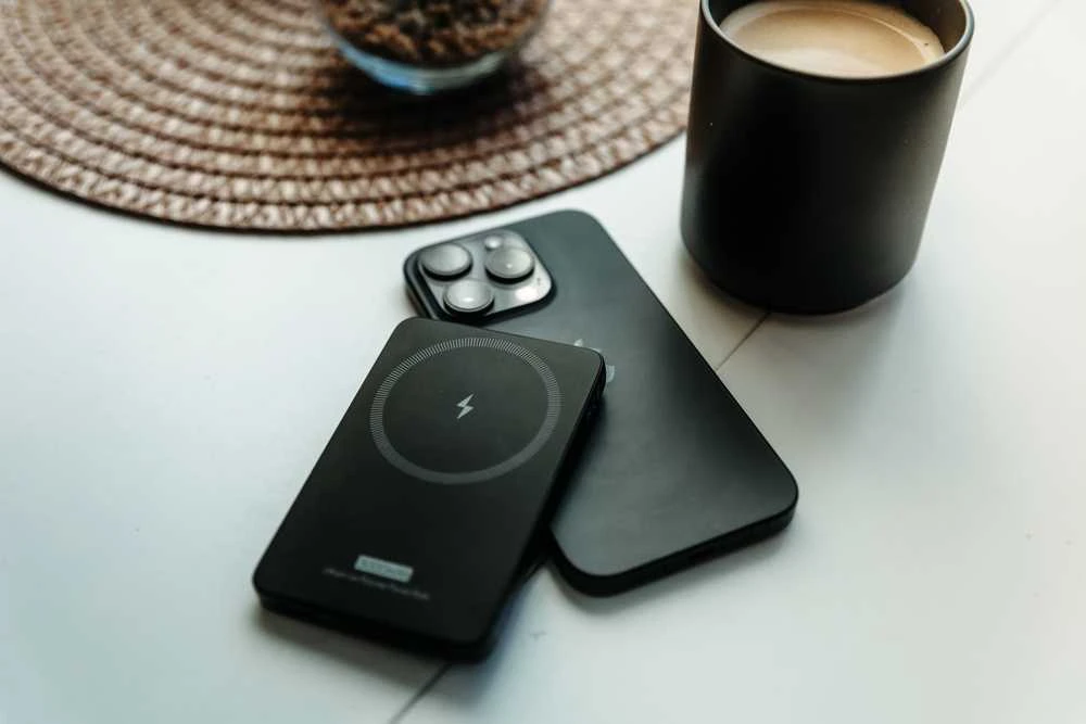 Išorinė Baterija - D-Fruit DF138 5 000 mAh Belaidė 15 W USB-C 20 W