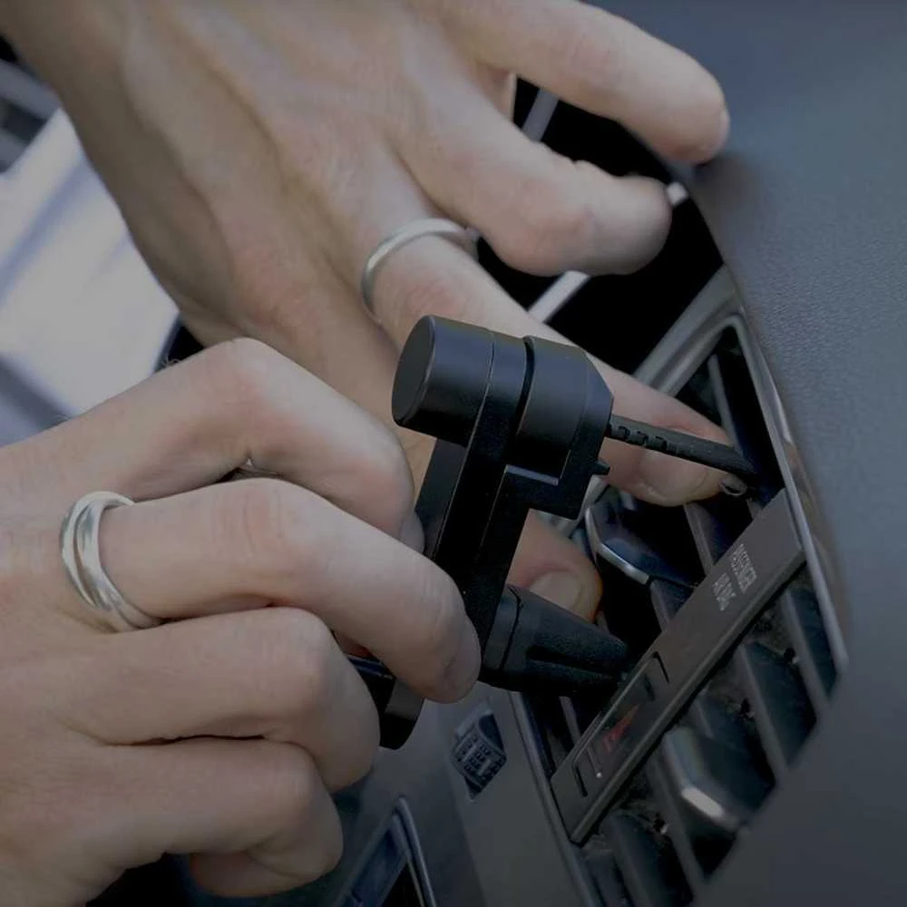 „Peak Design“ mobiliojo automobilio laikiklio ventiliacijos angos įkrovimas